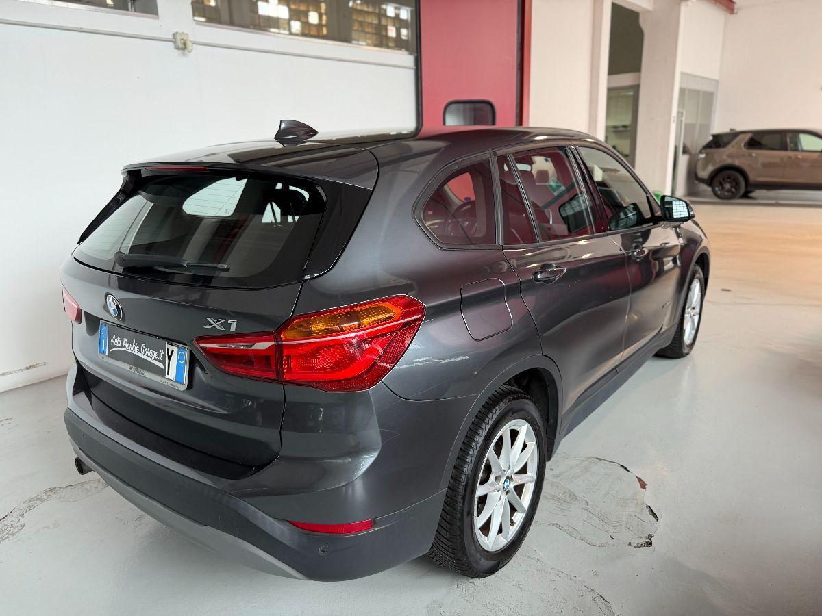 BMW - X1 - xDrive18d Business