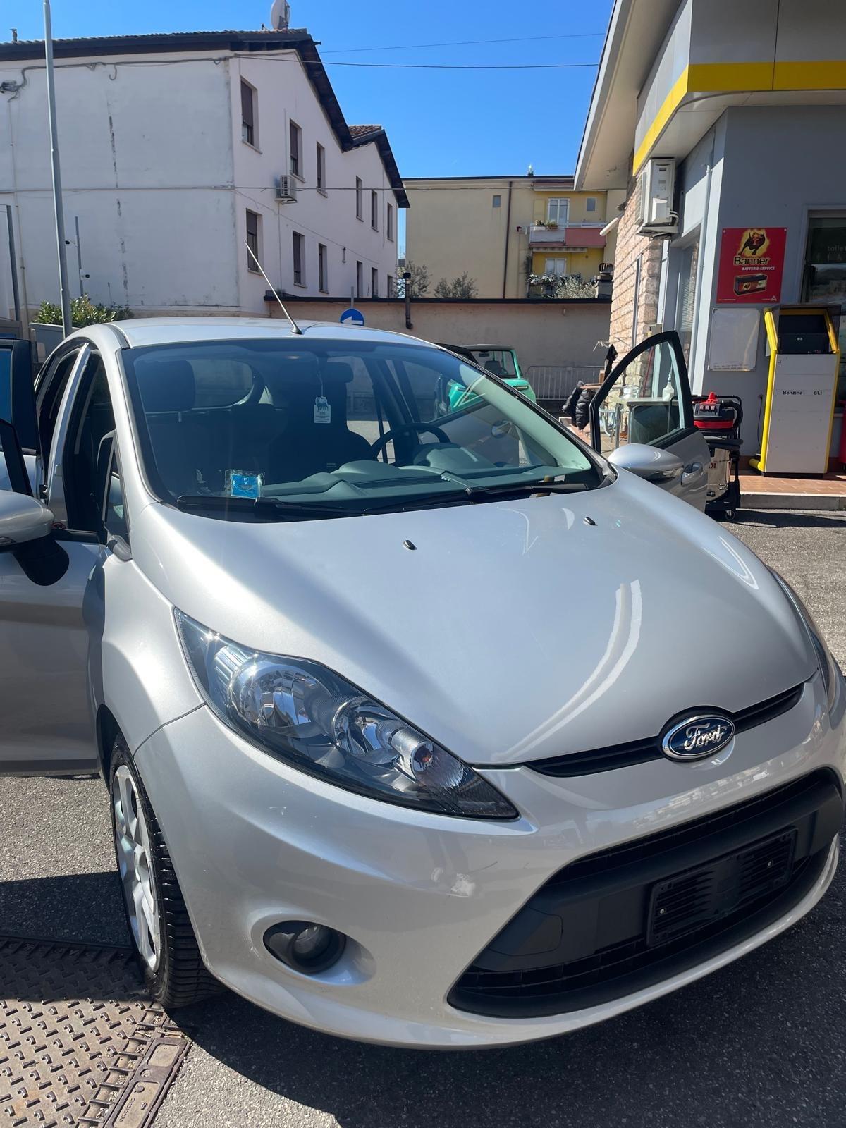 Ford Fiesta 1.2 82 CV 5 porte Titanium