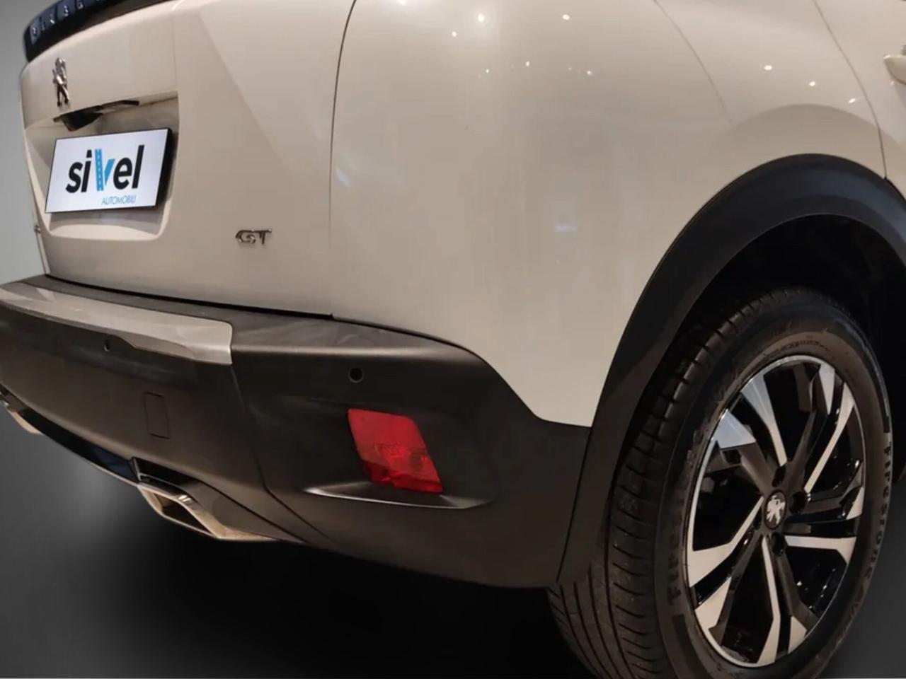Peugeot 2008 PureTech 155 S&S EAT8 GT