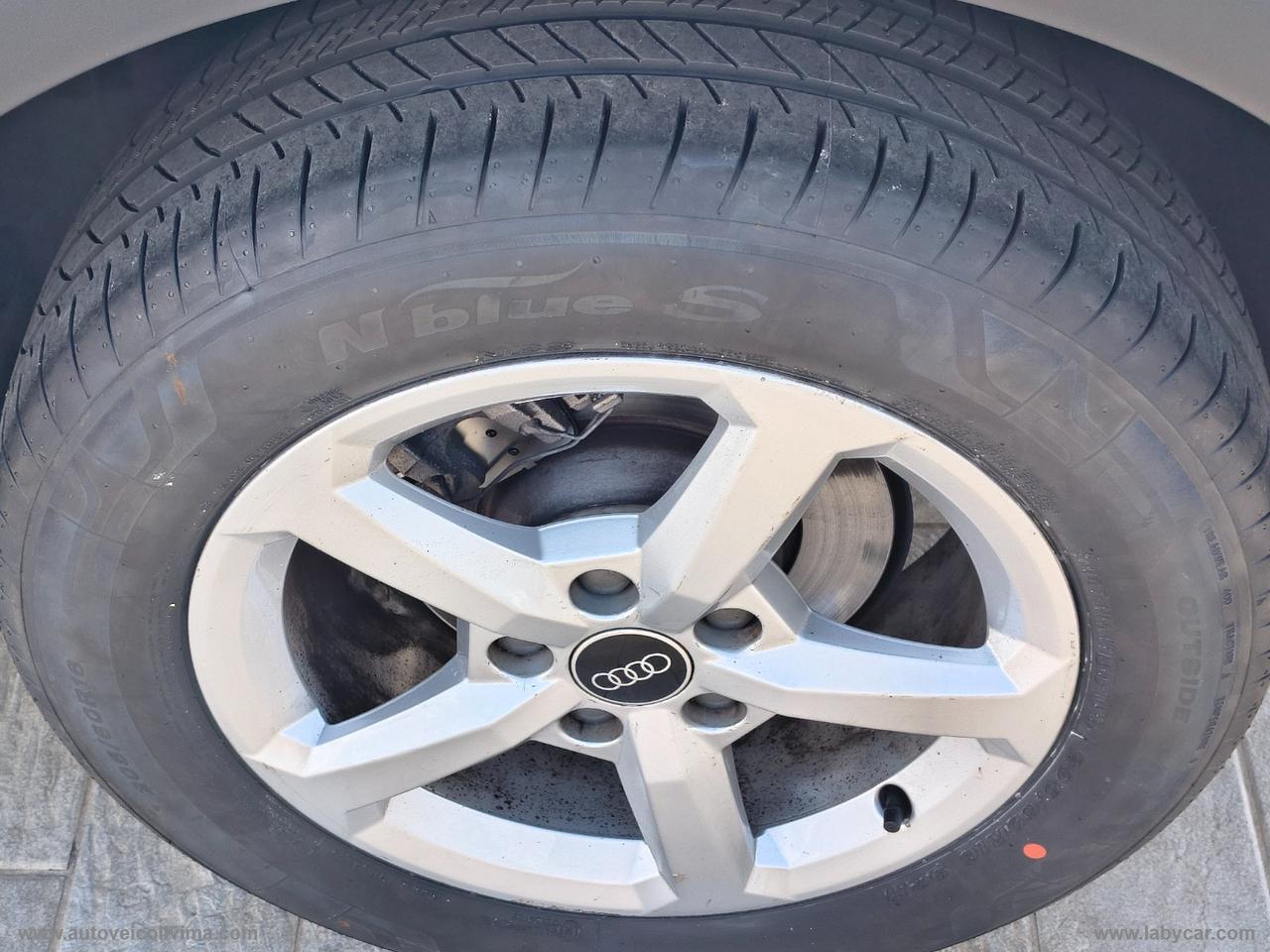 AUDI Q2 30 TDI S tronic Business Plus