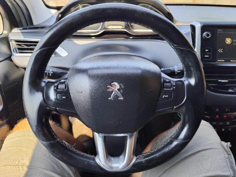 PEUGEOT 208 1° serie PureTech 82 5 porte Allure