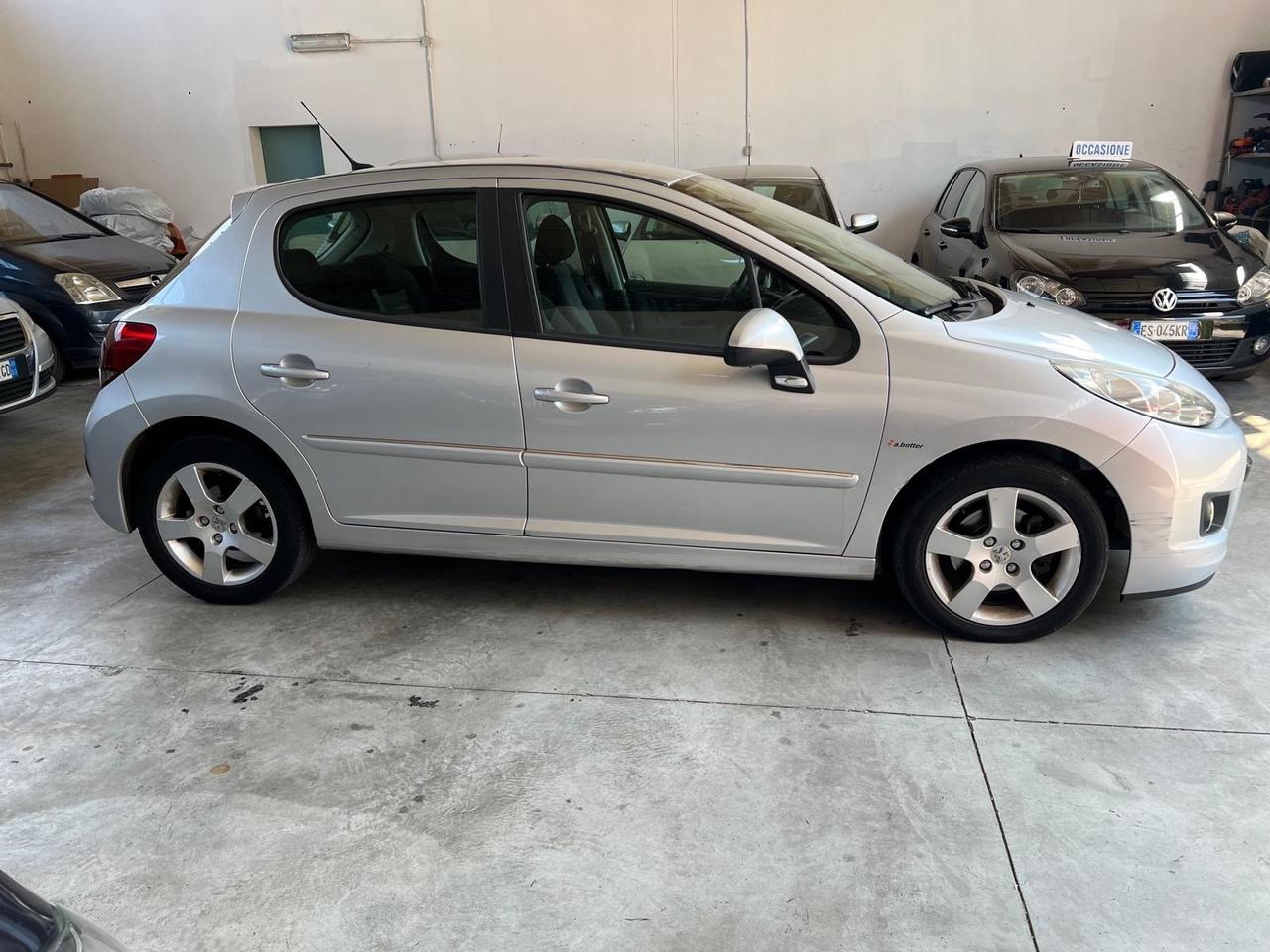 Peugeot 207 1.6 HDi 110CV 5p. XS