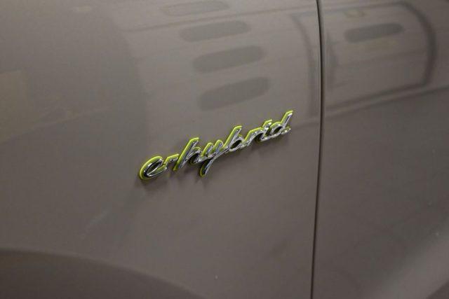 PORSCHE Cayenne 3.0V6 E-HYBRID TETT.21'RADAR 360°SED.VENT.CHRONO!