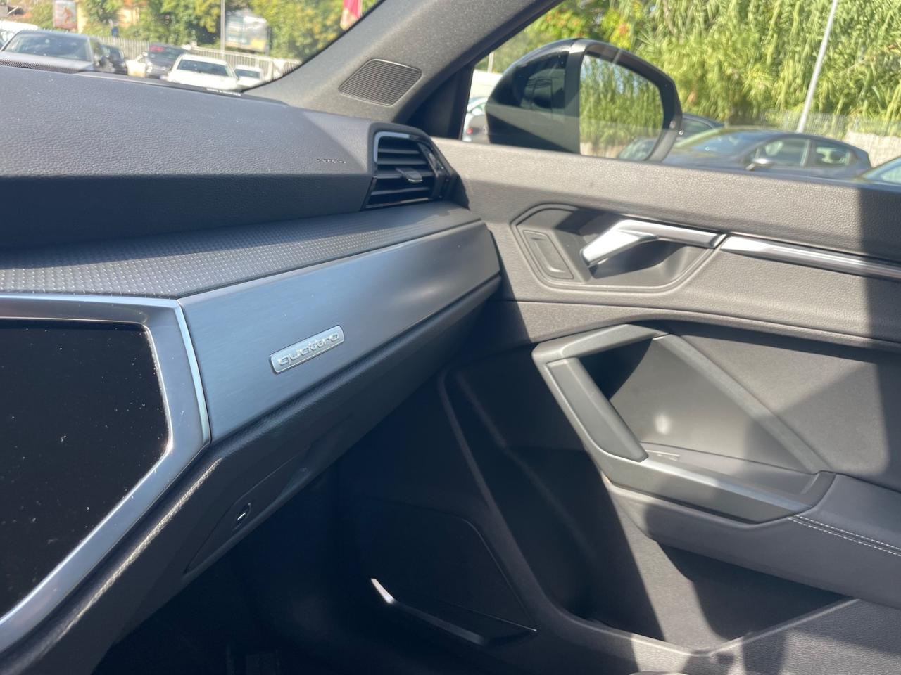 Audi Q3 SPB 35 TFSI S line edition