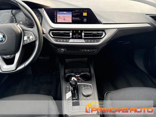 BMW 118 i 5p. Advantage