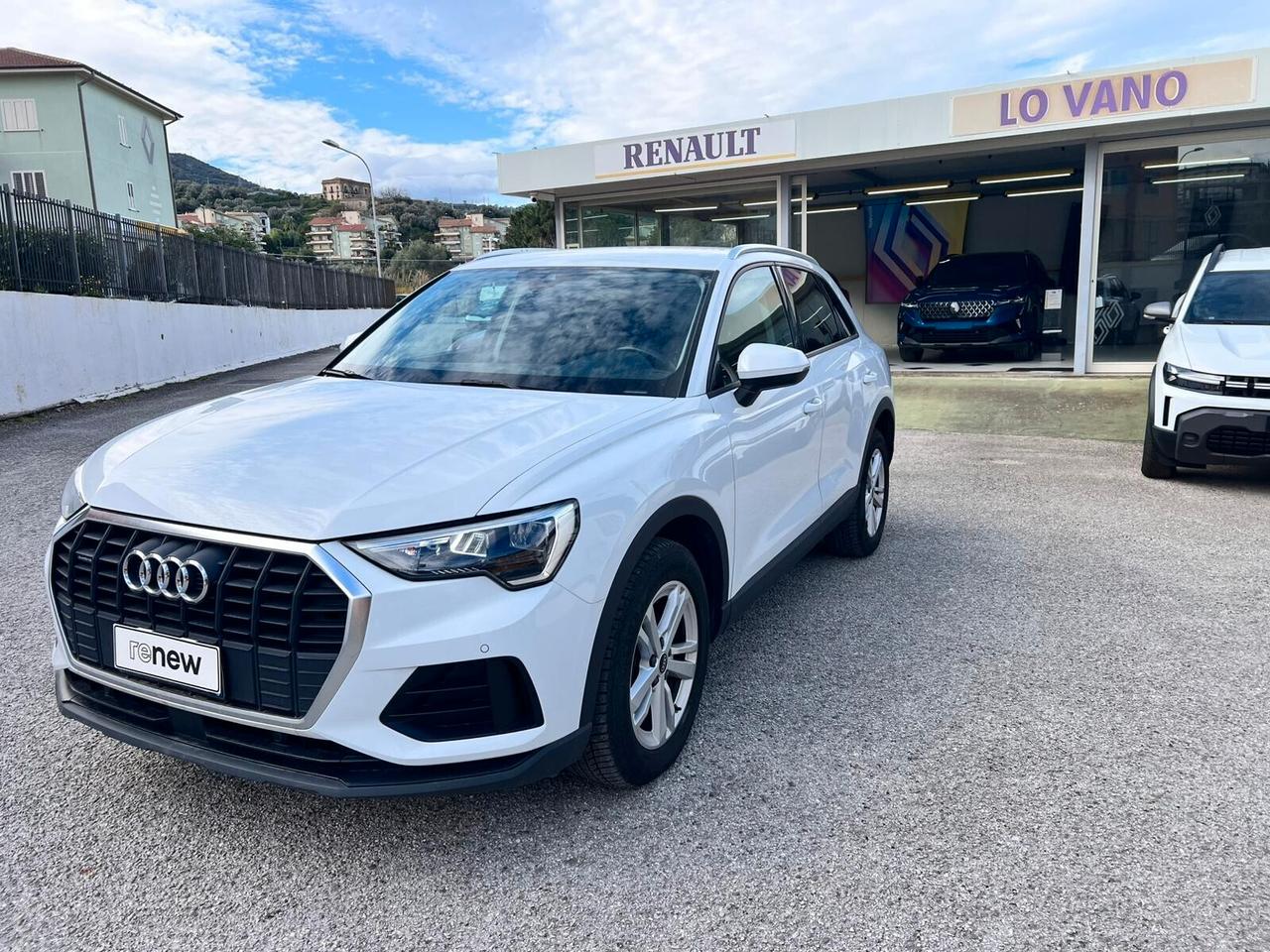 Audi Q3 35 TDI quattro S tronic Business Sport
