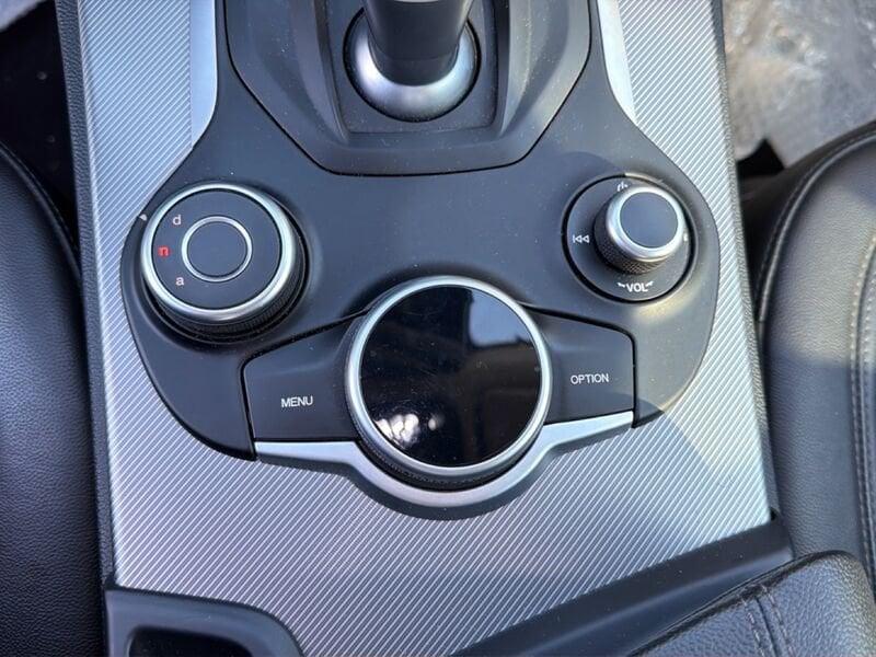 Alfa Romeo Stelvio 2.2 t Lusso Q4 210cv auto