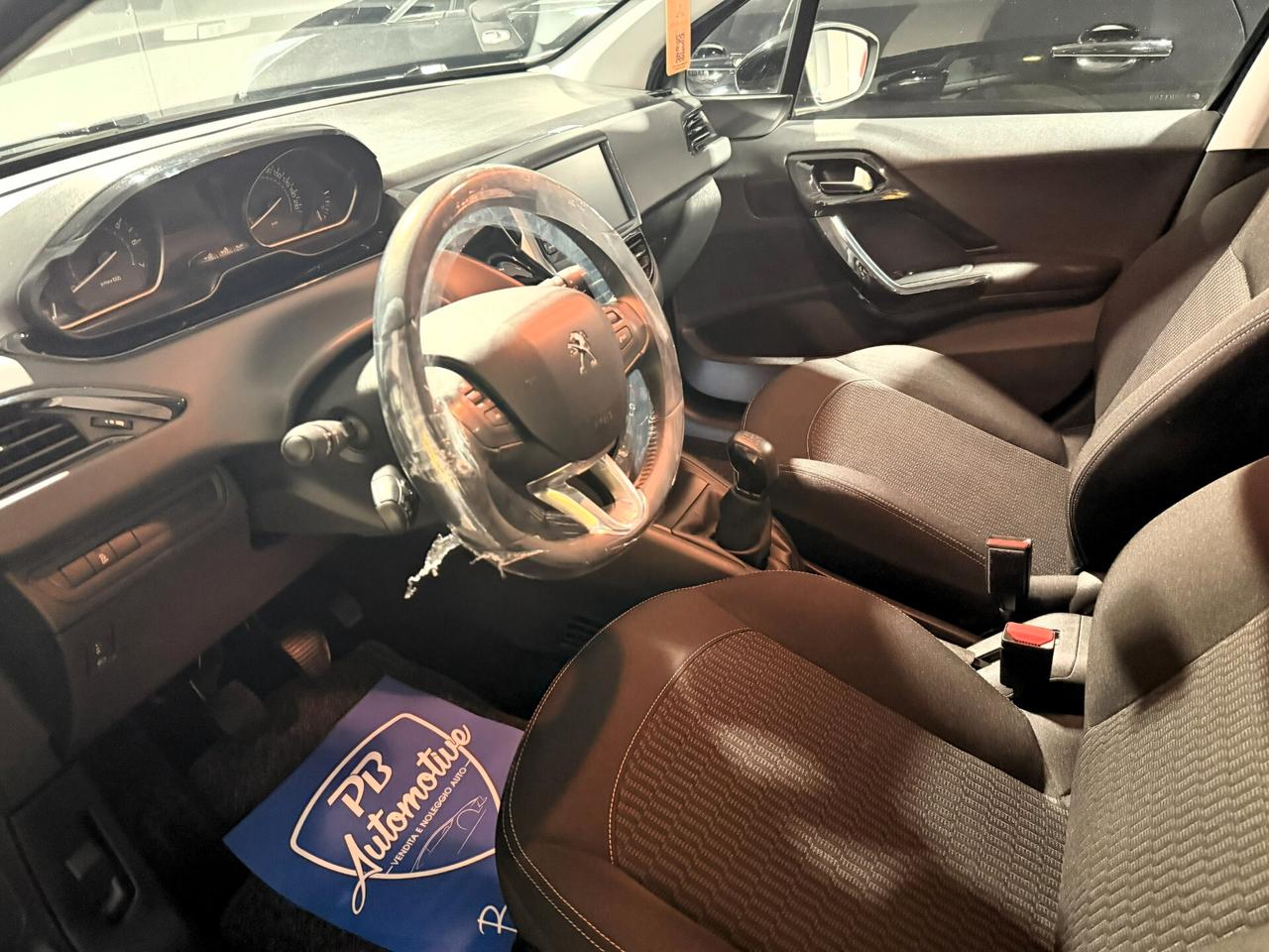Peugeot 208 1.2 5 PORTE ALLURE 82 CV UNICO PROPRIETARIO