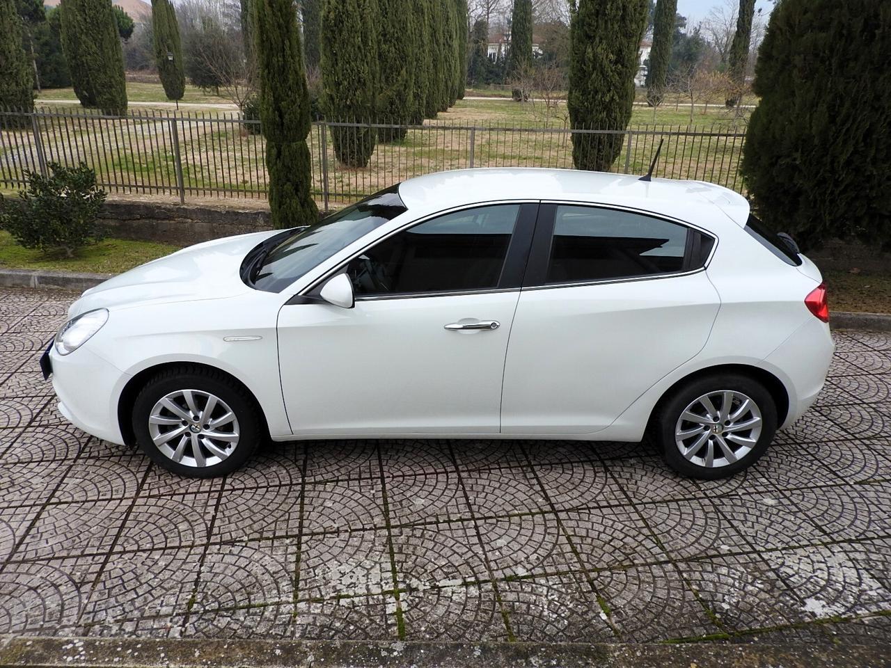 Alfa Romeo GIULIETTA 1.6 JTDm