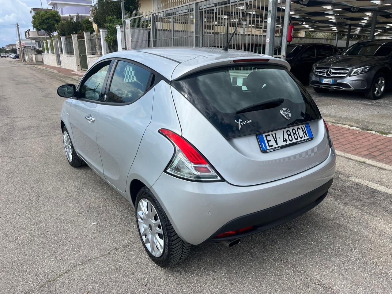 Lancia Ypsilon 1.2 5 porte GPL Gold Unipro 2014