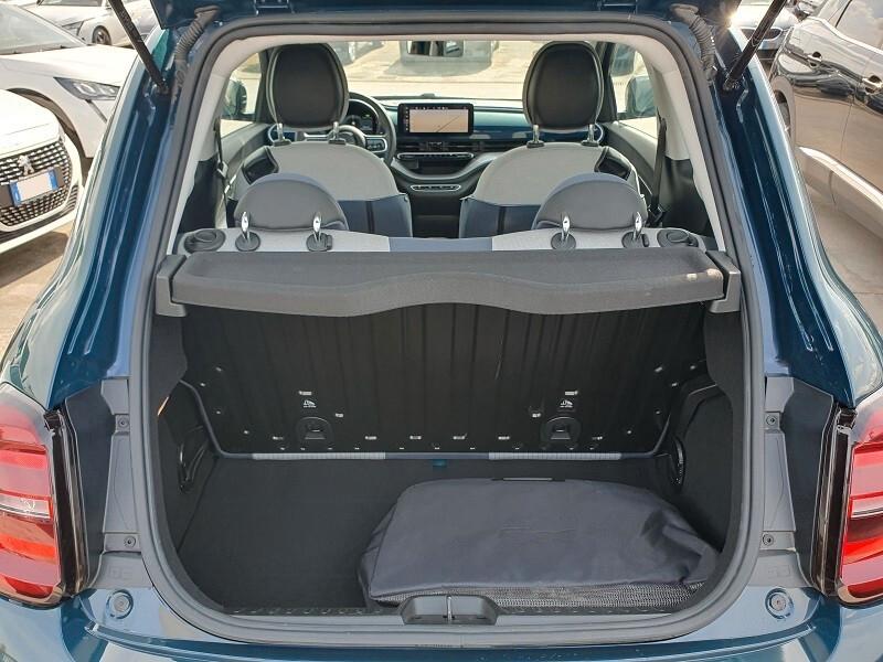 FIAT NUOVA 500e 118CV ICON 42 kWh NAV 10 KM 9MILA