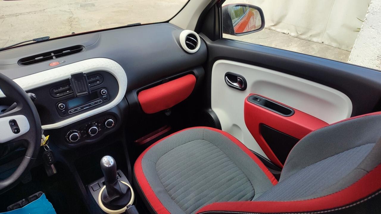 RENAULT Twingo