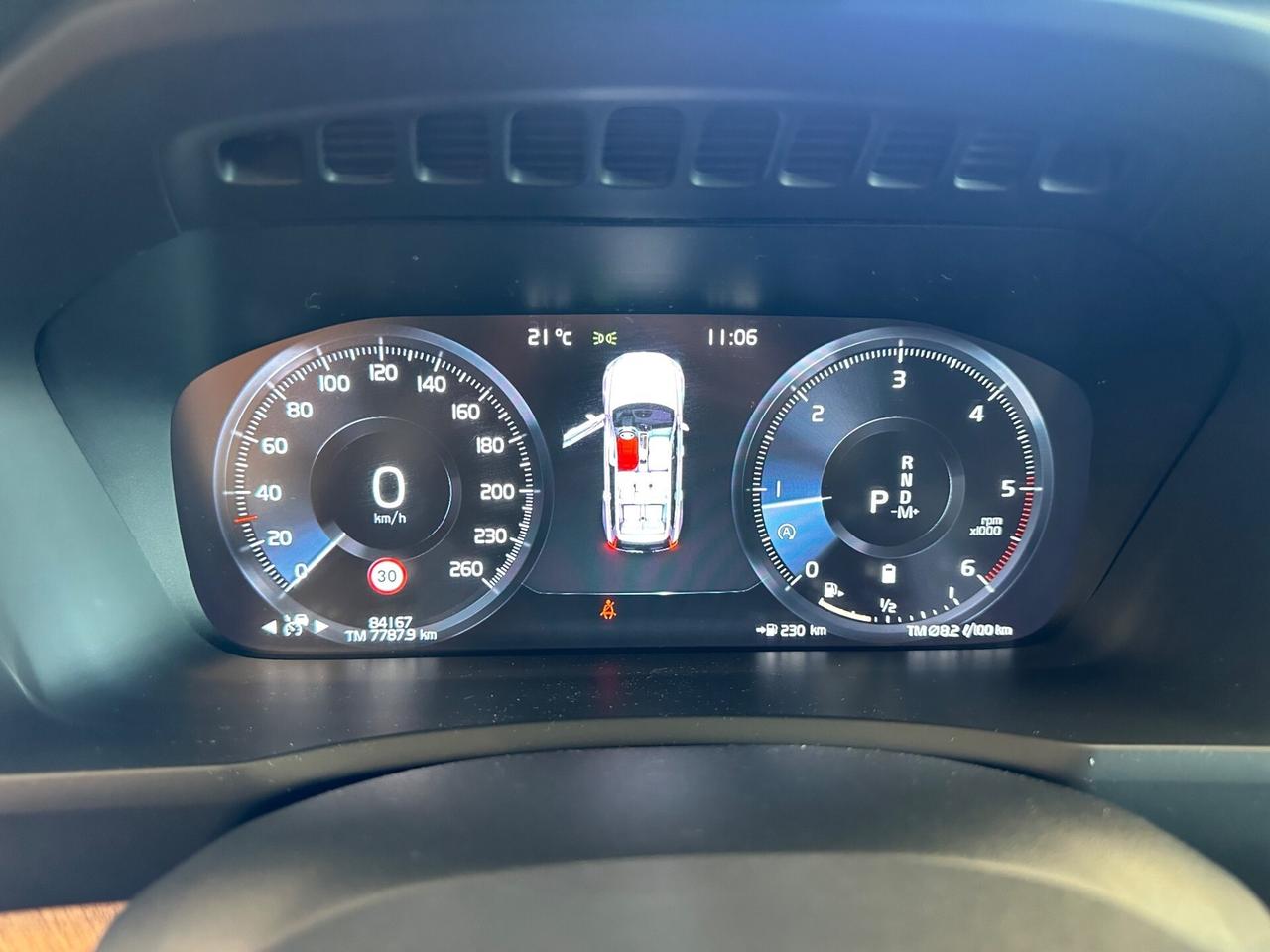 Volvo XC 90 XC90 B5 (d) AWD Geartronic 7 posti Mom