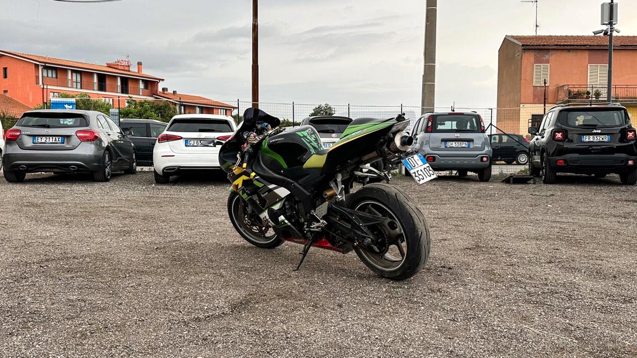 Kawasaki Ninja 636 ZX-6R rr