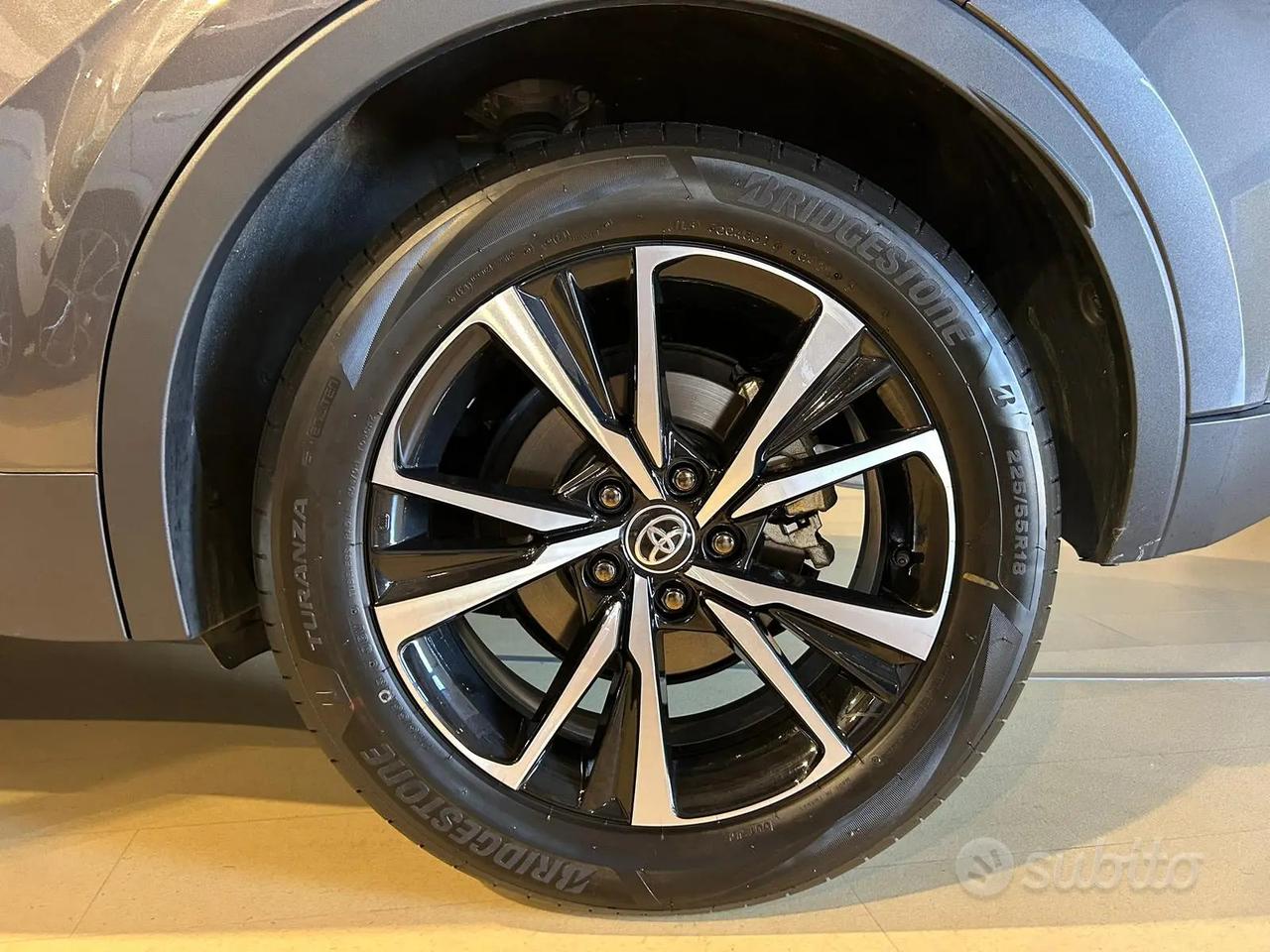 TOYOTA C-HR 2.0h TREND E-CVT