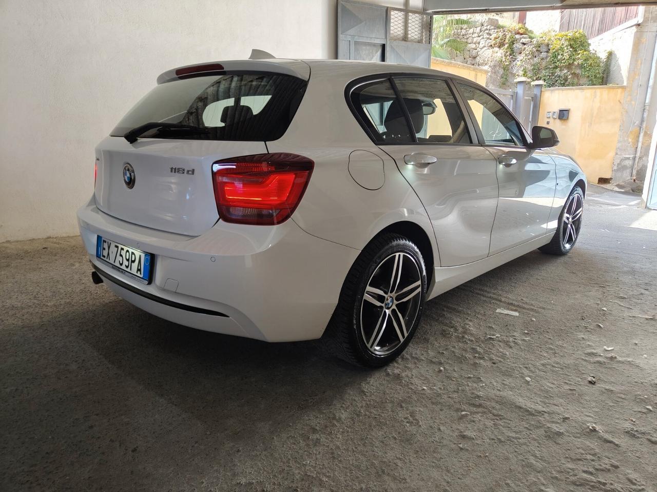 Bmw 118 118d 5p. Sport