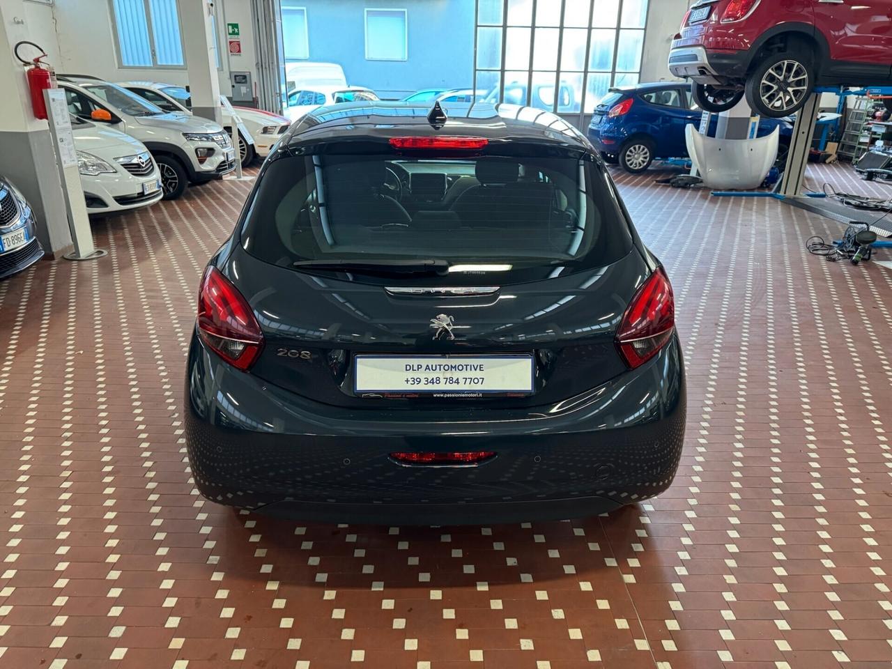 Peugeot 208 PureTech 82 5 porte Allure - NEOPATENTATI
