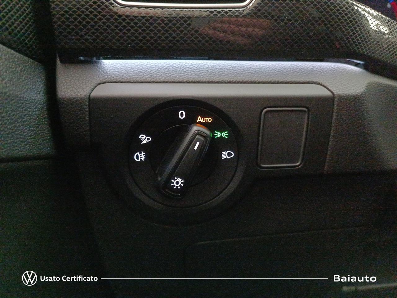 Volkswagen T-Cross 1.0 tsi 115cv r-line