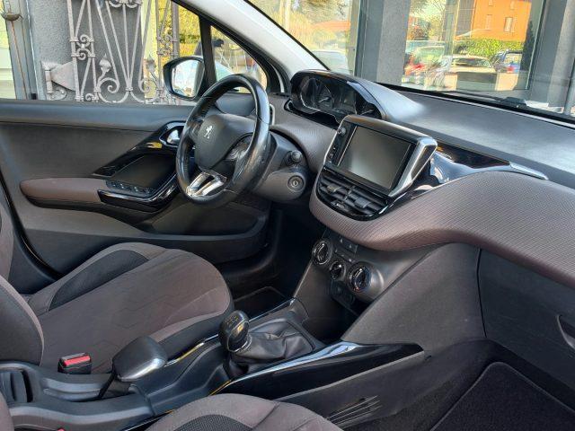 PEUGEOT 2008 PureTech 82 Allure
