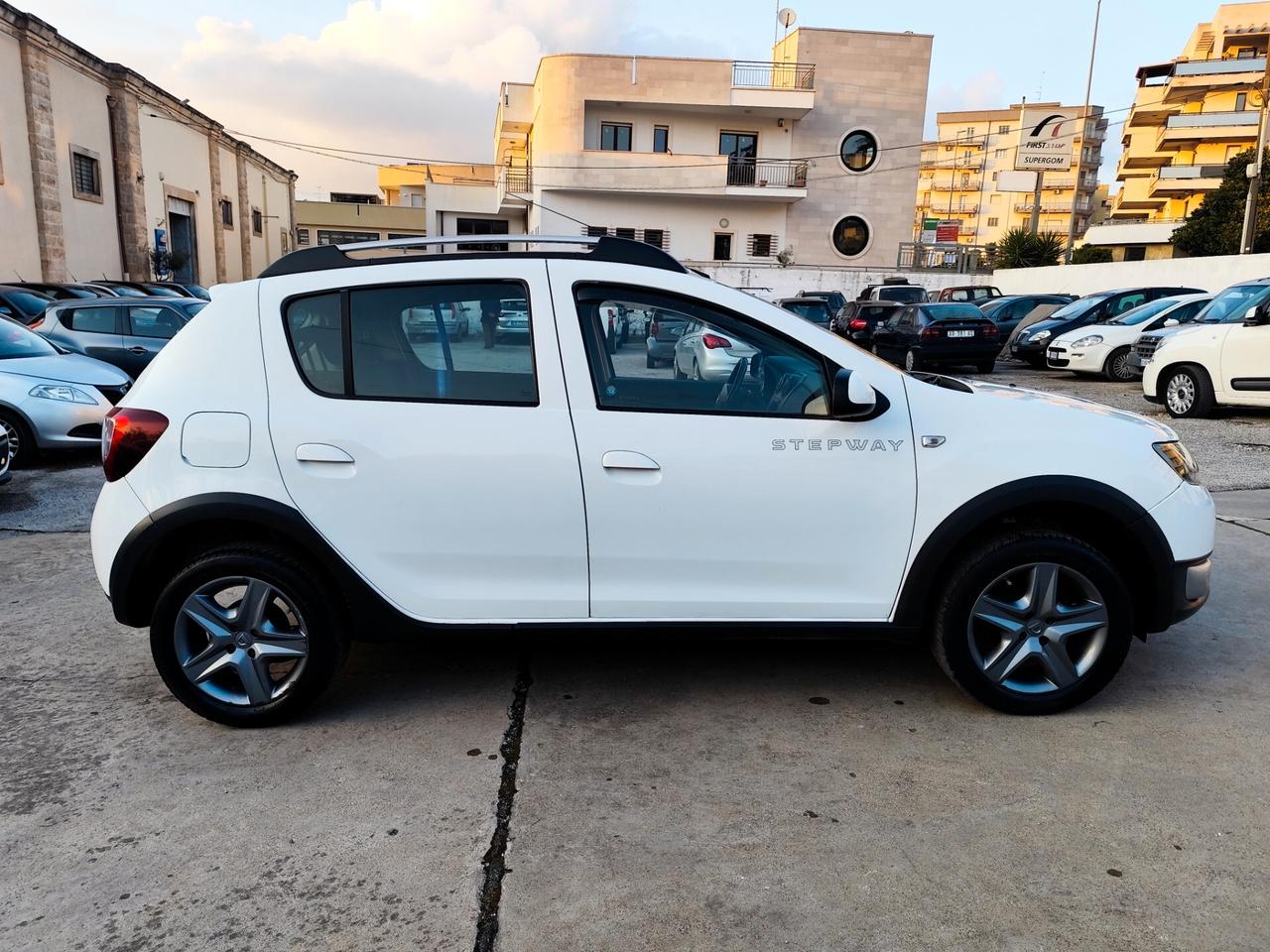 Dacia Sandero Stepway 900 GPL TCe 12V 90CV Prestige
