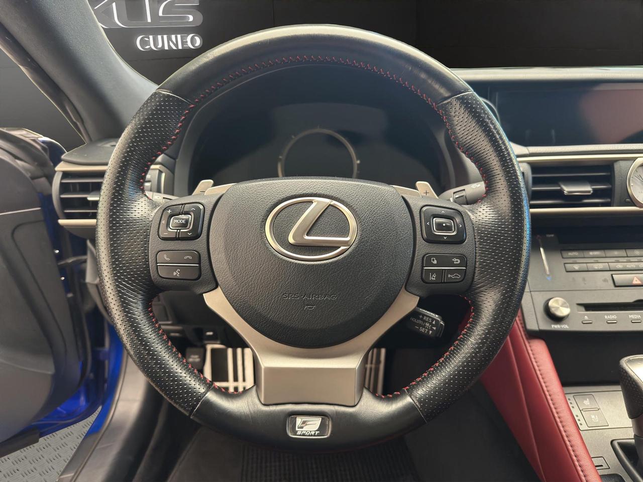 Lexus RC 300h 2.5 hev f-sport