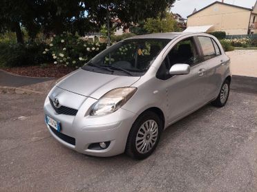 Toyota Yaris 1.0 5P euro5 gomme frizione nuove ok areaB/C