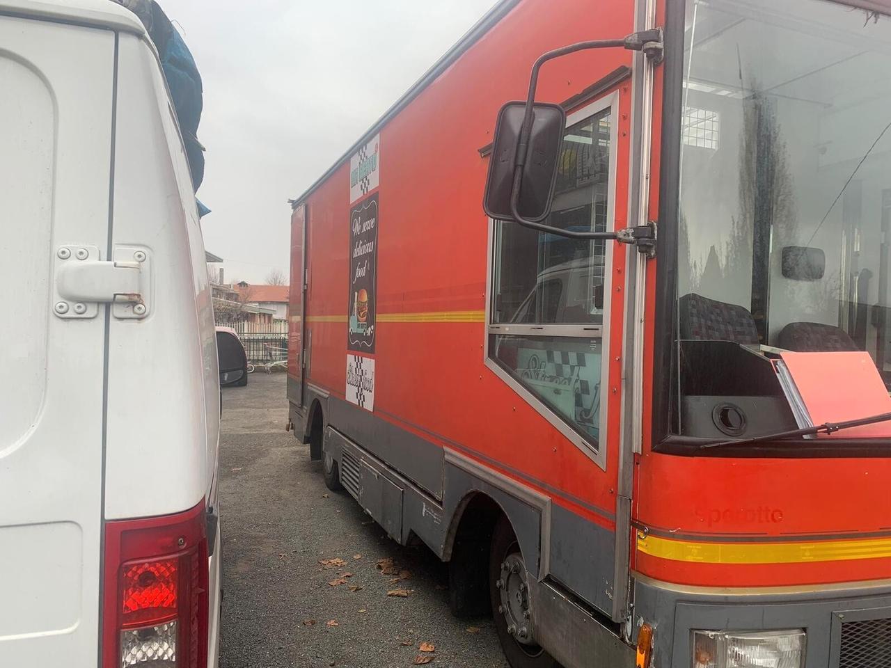 FOOD TRUCK