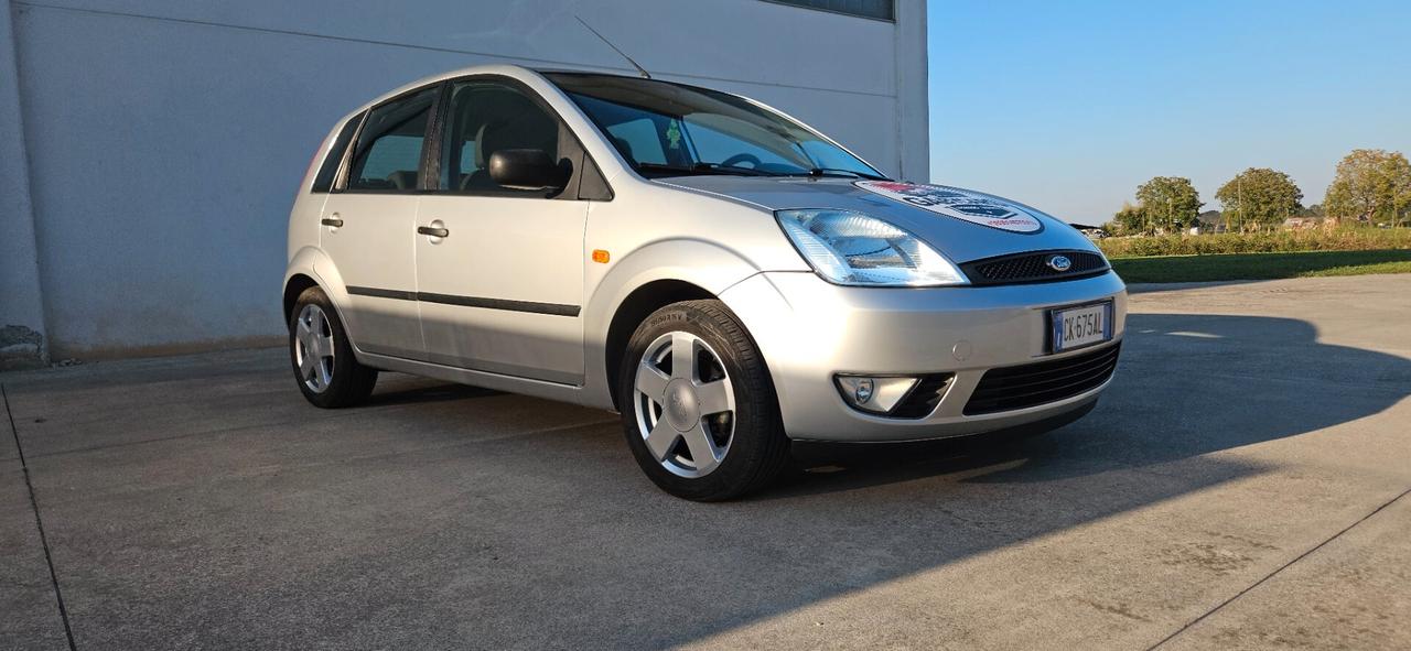 Ford Fiesta 1.2 16V 5p. Ambiente