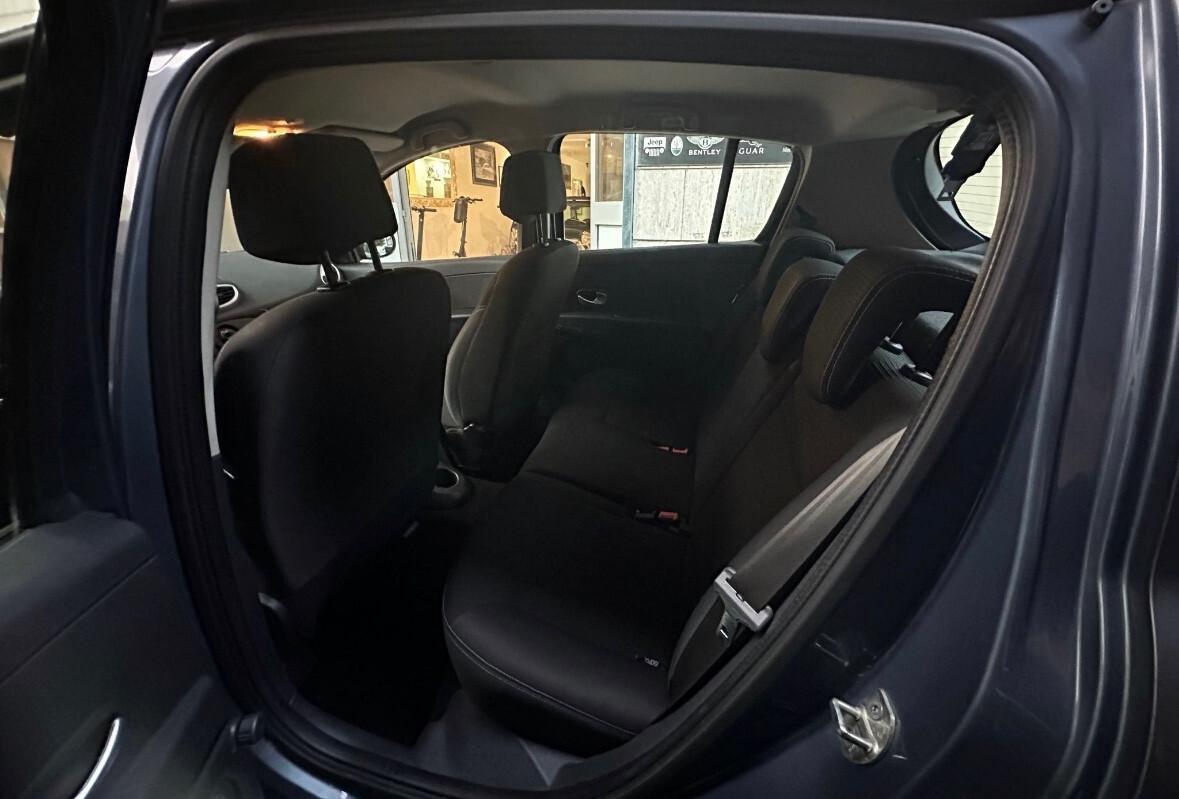 Renault Clio 1.2 16V 5 porte Confort