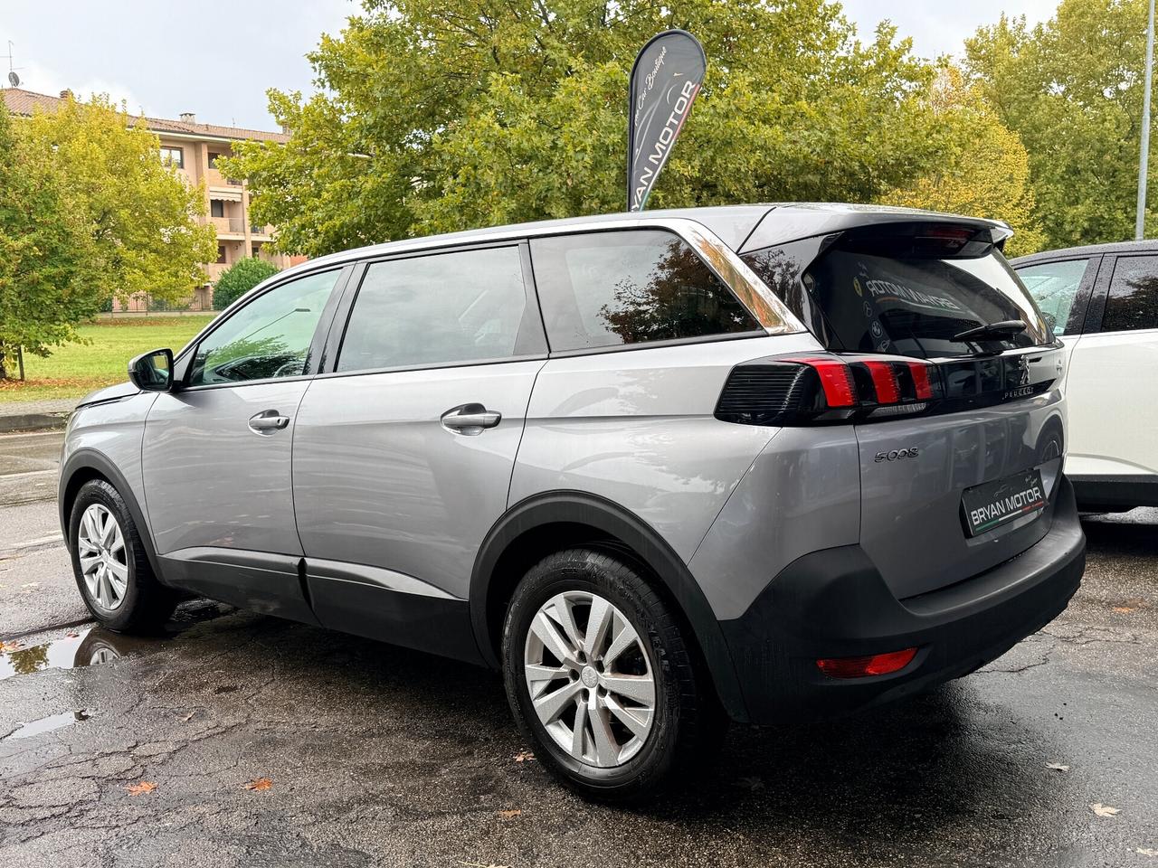 Peugeot 5008 BlueHDi 130 S&S EAT8 Allure