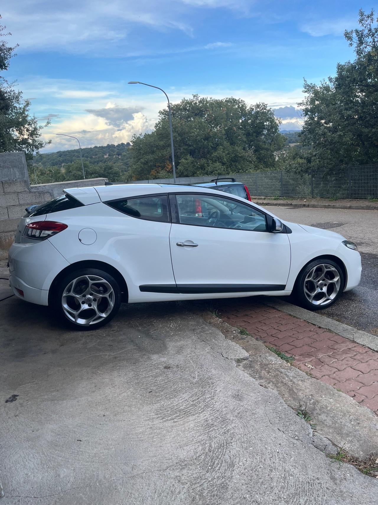 Renault Megane Mégane Coupé 1.5 dCi 110CV EDC GT Line