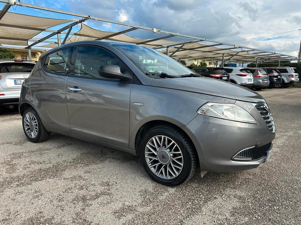 Lancia Ypsilon 1.3 MJT