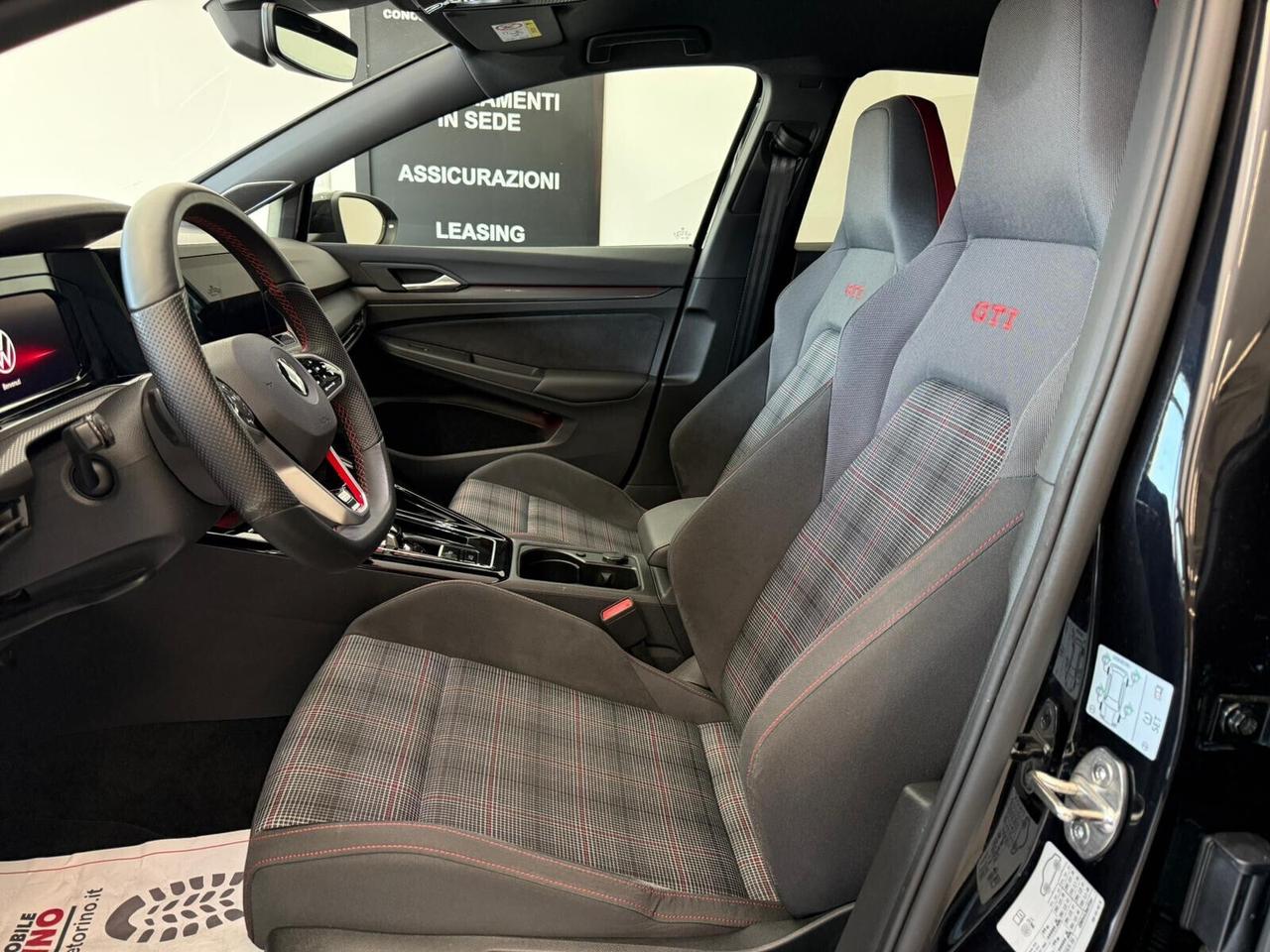 Volkswagen Golf GTI Golf 2.0 TSI GTI DSG PERFORMANCE