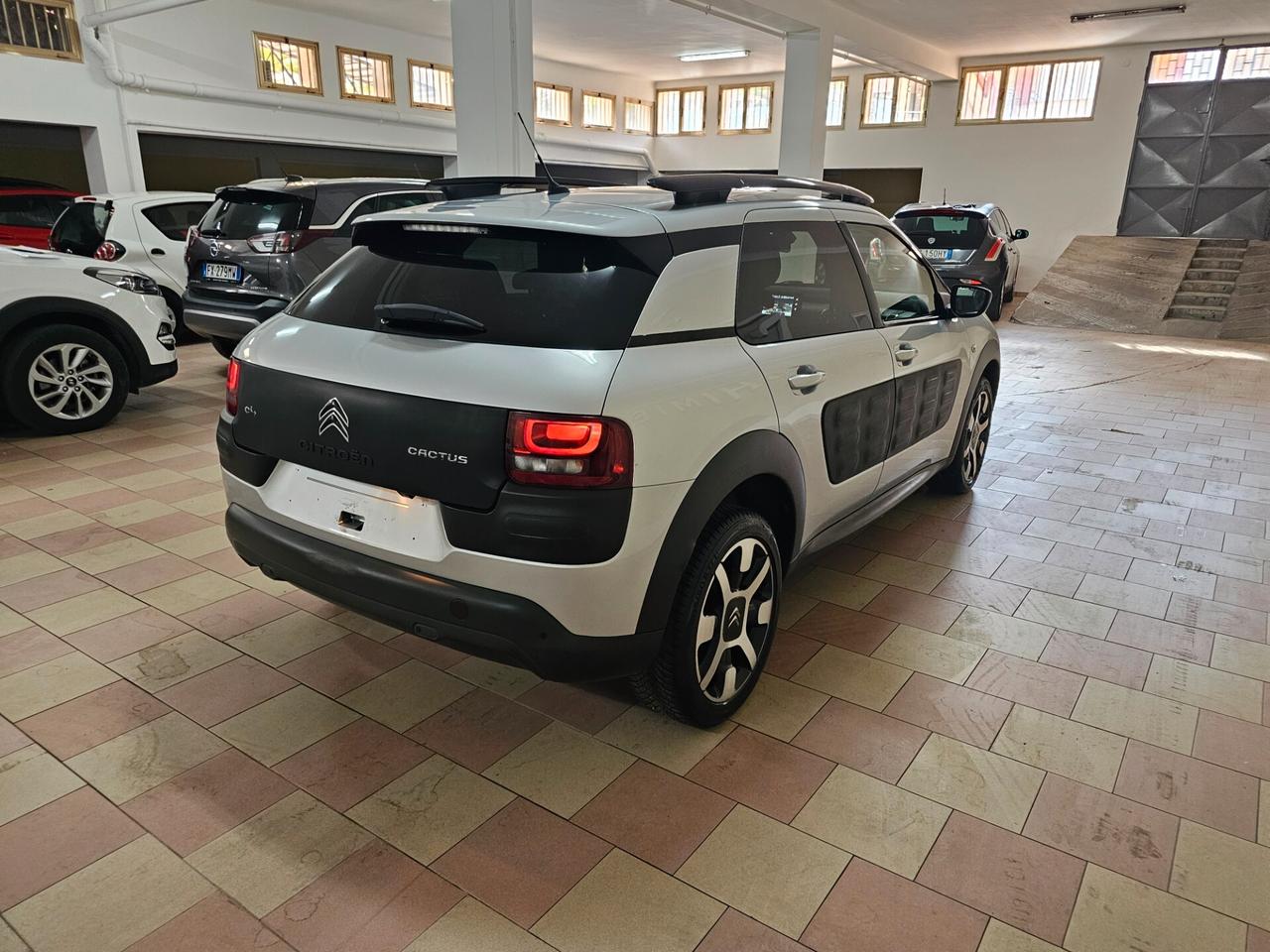 Citroen C4 Cactus BlueHDi 100 S&S ETG6 Shine