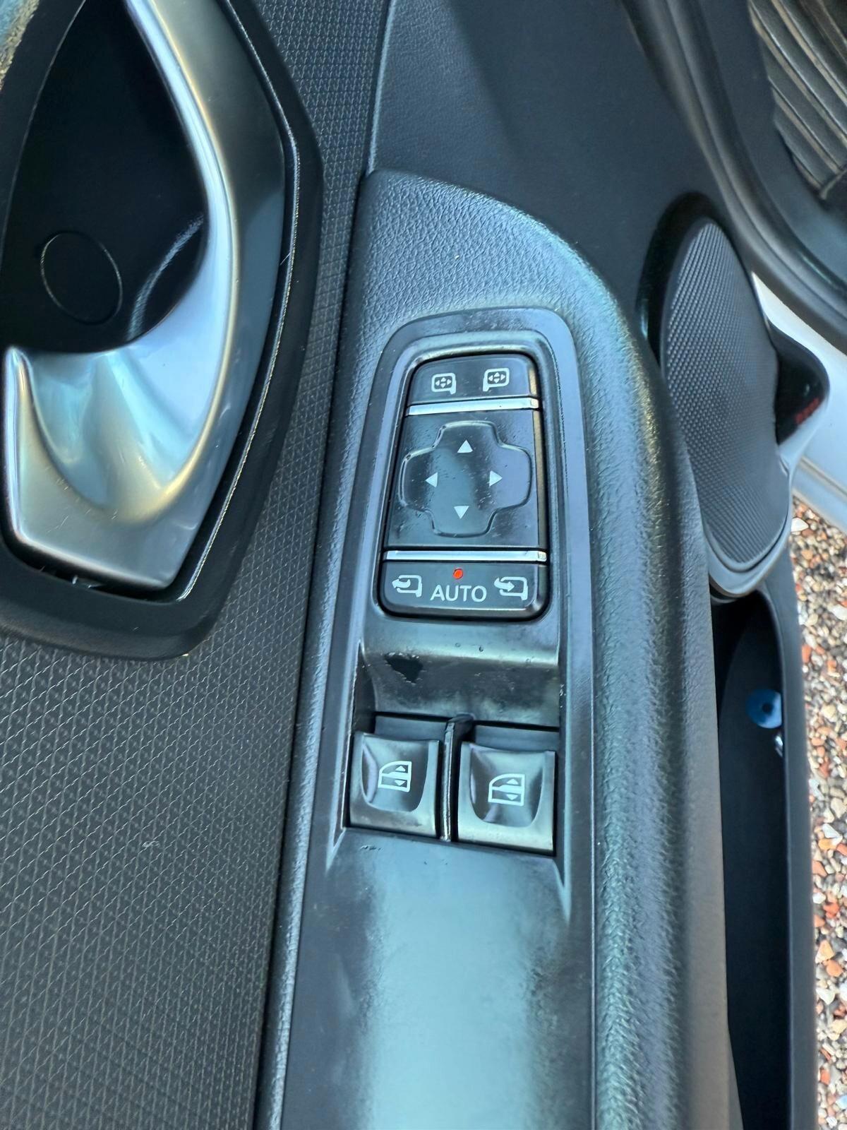 Renault Clio TCe 12V 90CV Start&Stop 5 porte Energy Zen