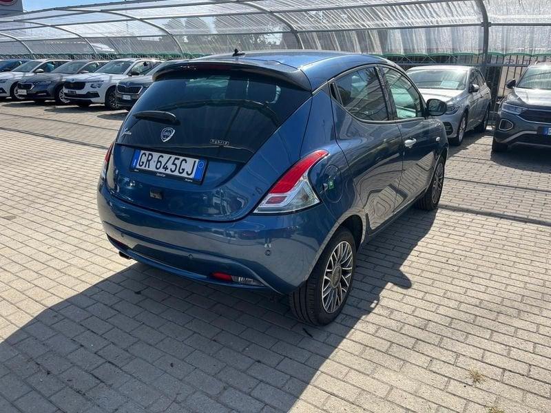 Lancia Ypsilon Ypsilon 1.0 FireFly 5 porte S&S Hybrid Gold Plus