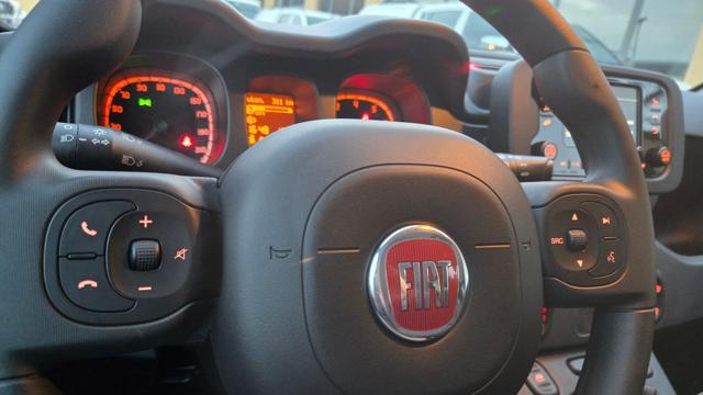 FIAT Panda 1.0 HYBRID S&S 70 CV SENSORI PARK RADIO TOUCH BT