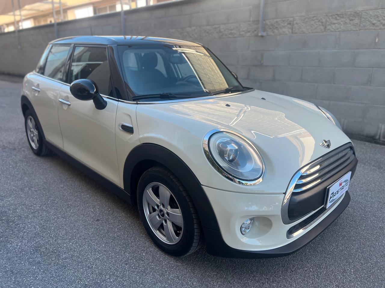 Mini One D 1.5 d 95CV 5PT Business OK NEOPAT. LED/TEL. PERF.