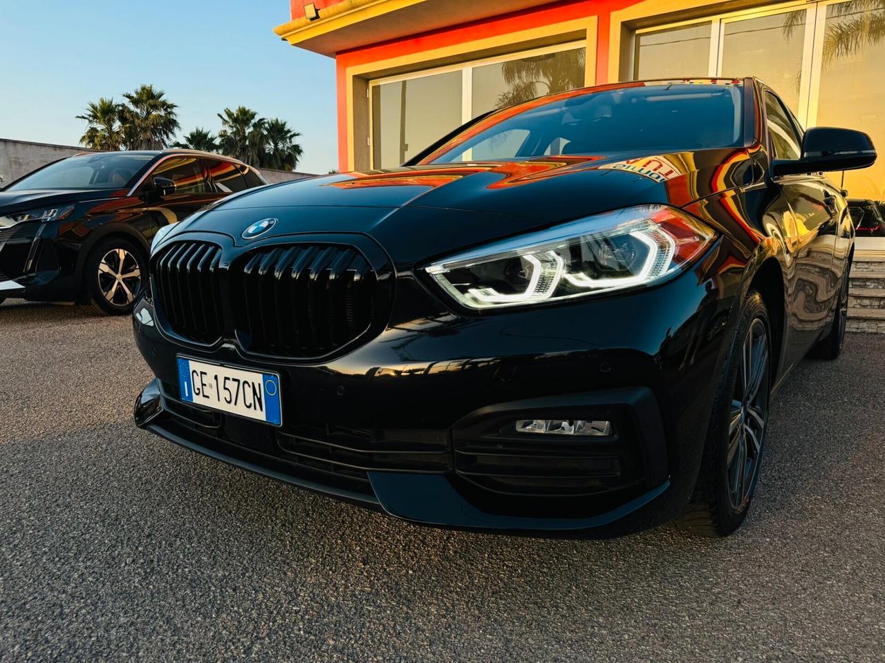 Bmw 116d 5p Sport Line Led/Navi