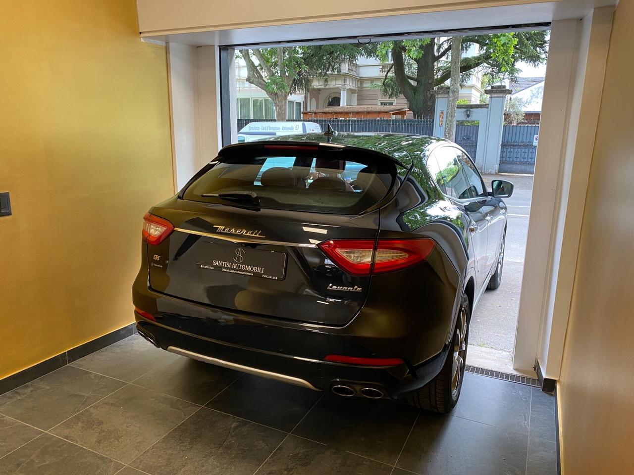 Maserati Levante 3.0 V6 275cv AWD Granlusso AUTO - 99.000KM!!!
