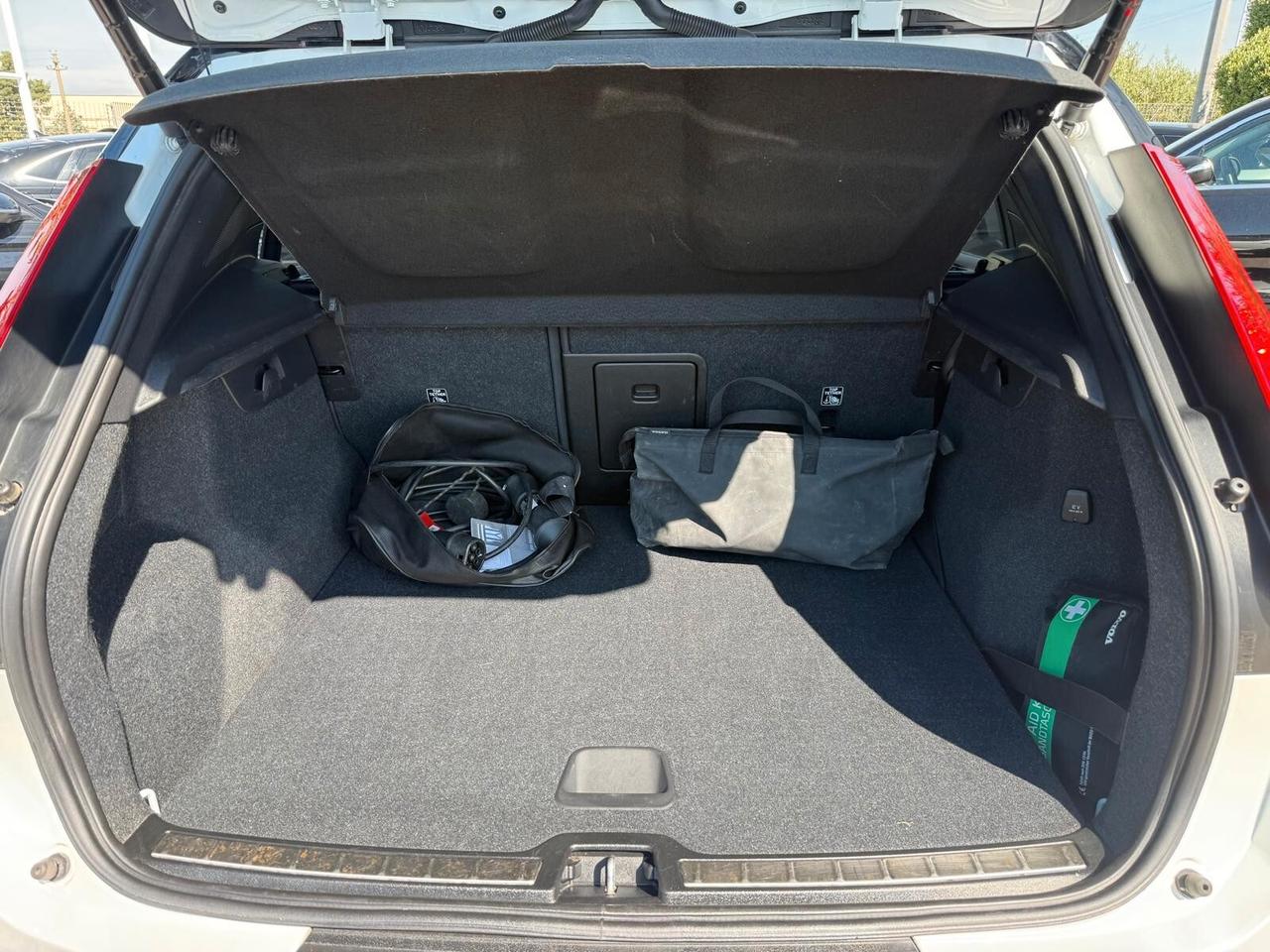 XC40 T5 Recharge Hybrid 262cv *Tetto *Gancio Traino