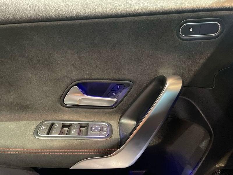Mercedes-Benz Classe A A 180 d AMG Line Premium auto