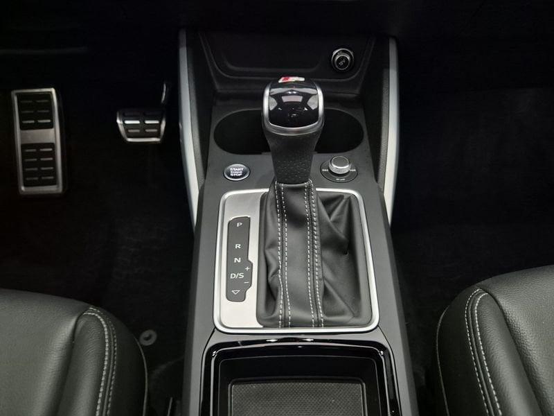 Audi Q2 I 2021 40 2.0 tfsi Business Advanced quattro s-tronic