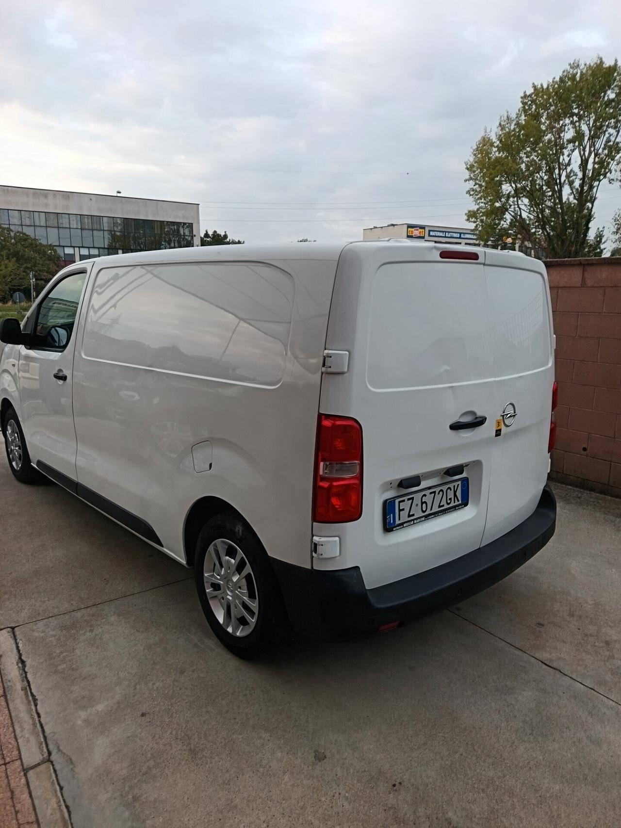 Vivaro 1.5 Diesel 120CV S&S PL-TN M Furgone Enjoy