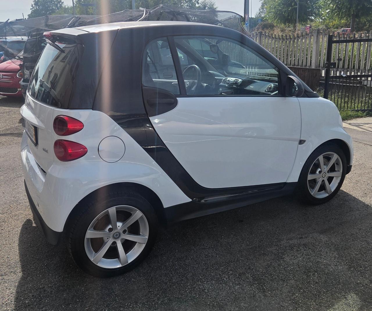 Smart ForTwo 1000 52 kW coupé pure