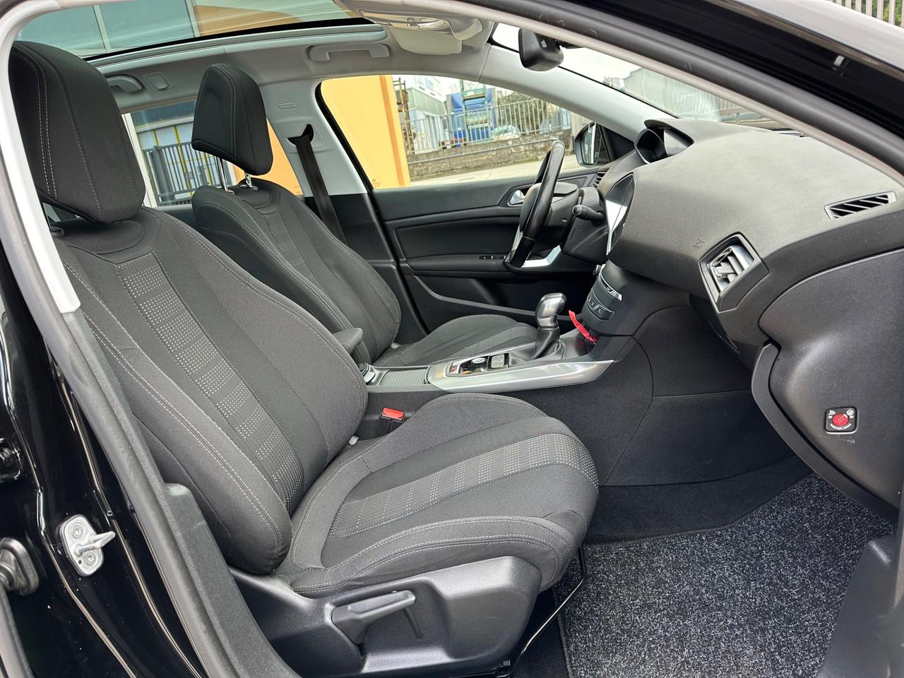 Peugeot 308 BlueHDi 120 S&S EAT6 SW Allure