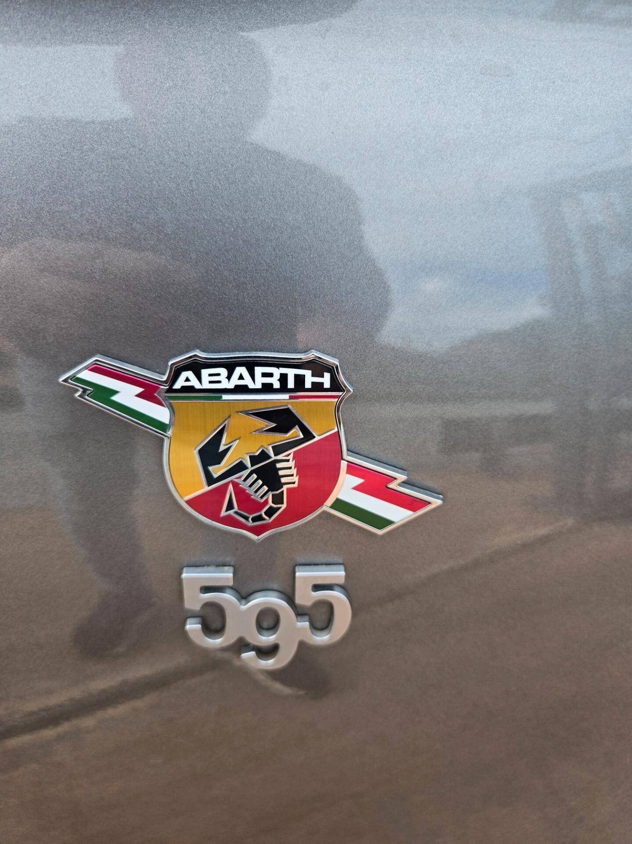 Abarth 595 C 1.4 Turbo T-Jet 180 CV Competizione