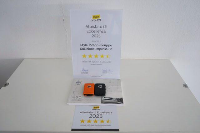 VOLVO V60 D3 Momentum Business Uniprop. Ufficiale Italia