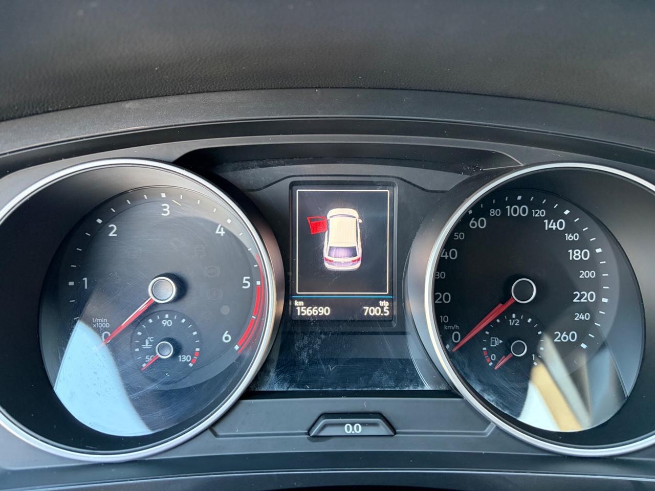 Volkswagen Tiguan 1.6 TDI R-Line strafull !!!