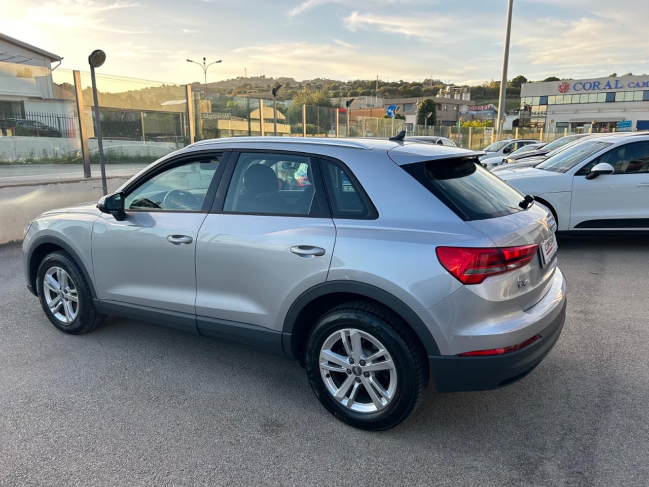 Audi Q3 35 TDI quattro Business